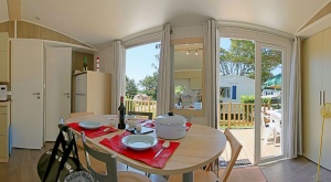 camping-mobil-home-bretagne-3-fleurs-6-personnes-cuisine-G3