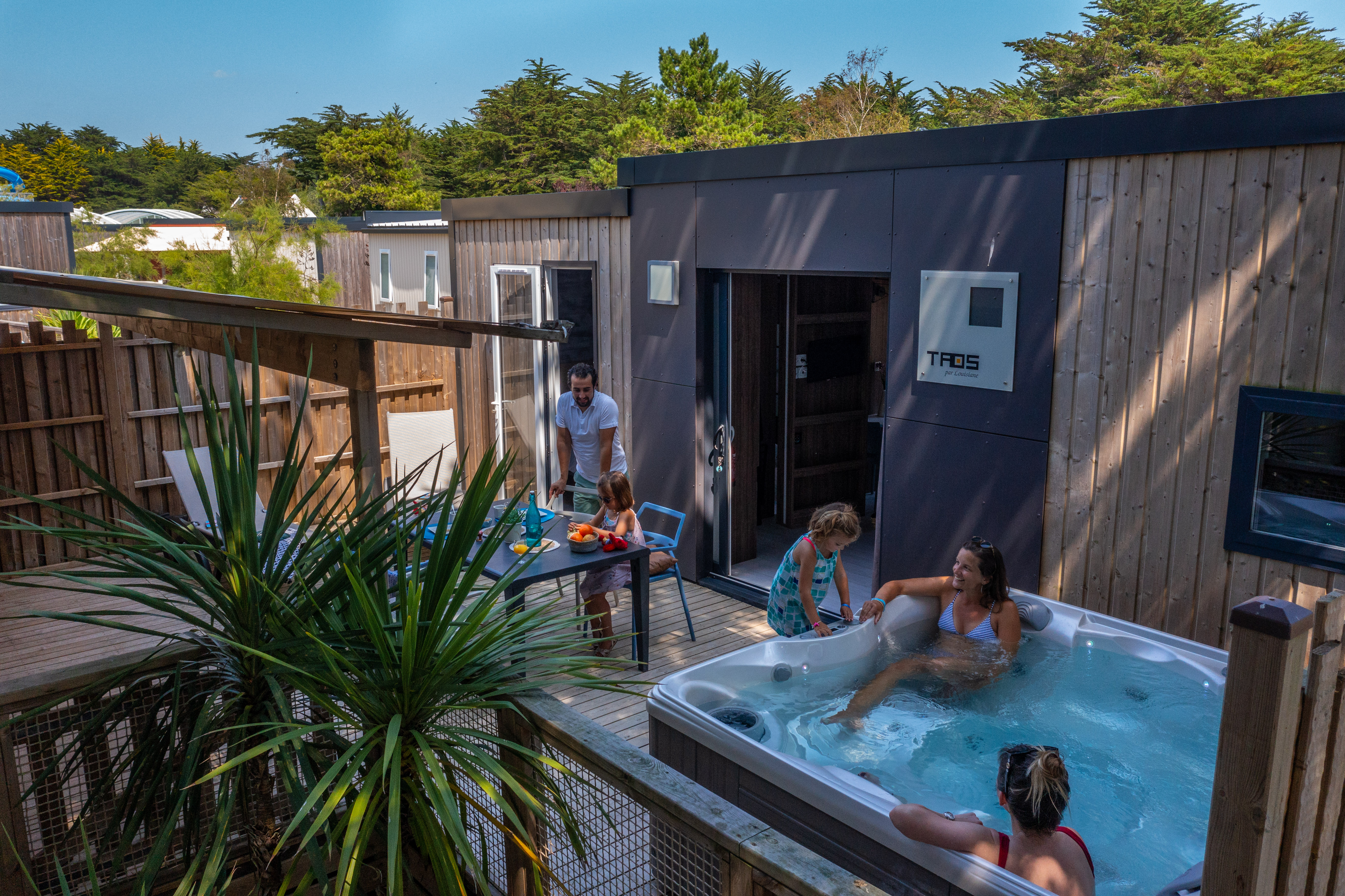 La Plage_6p. double spa_terrasse2 Cottage Double 6 personnes 3 chambres 3 salles de bain Premium avec spa